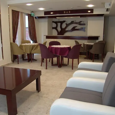 Izan 3*